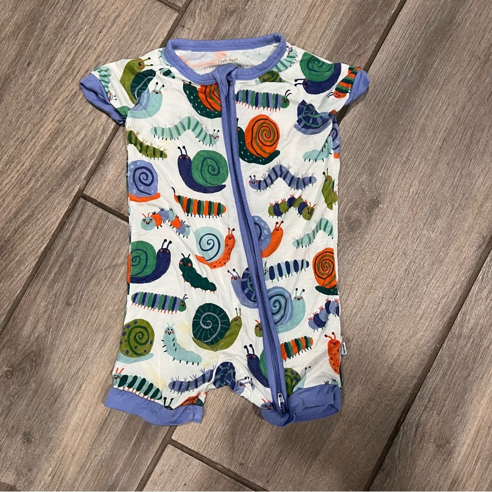 Little Sleepies “Inchin Along” Shorty Zippy